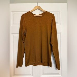 Lululemon Men's Long Sleeve Shirt